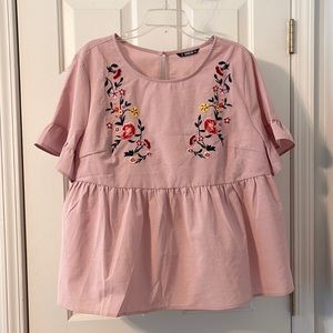 SHEIN Curve Embroidered Floral Ruffle Trim Smock Top